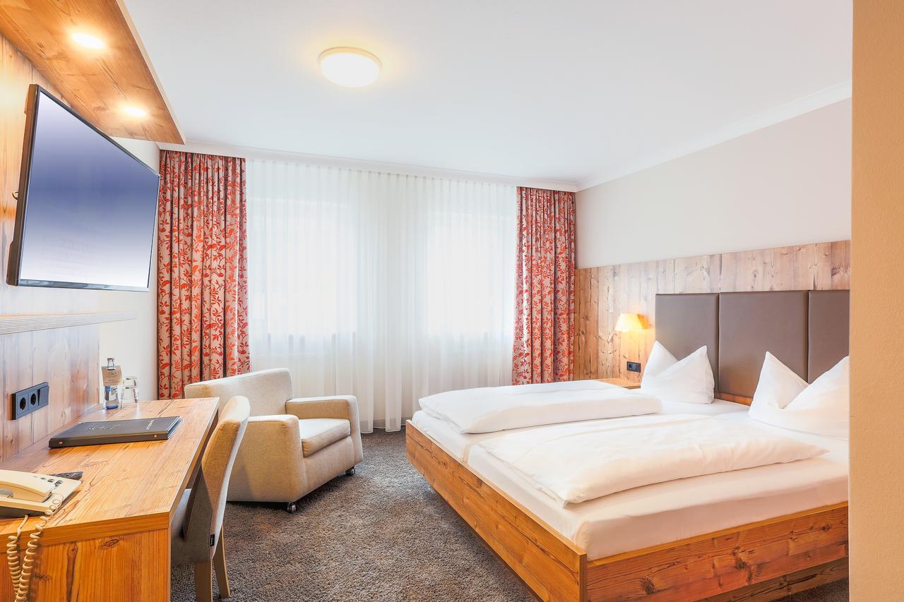 Hotel - Restaurant Erich Roediger Bad Staffelstein Extérieur photo