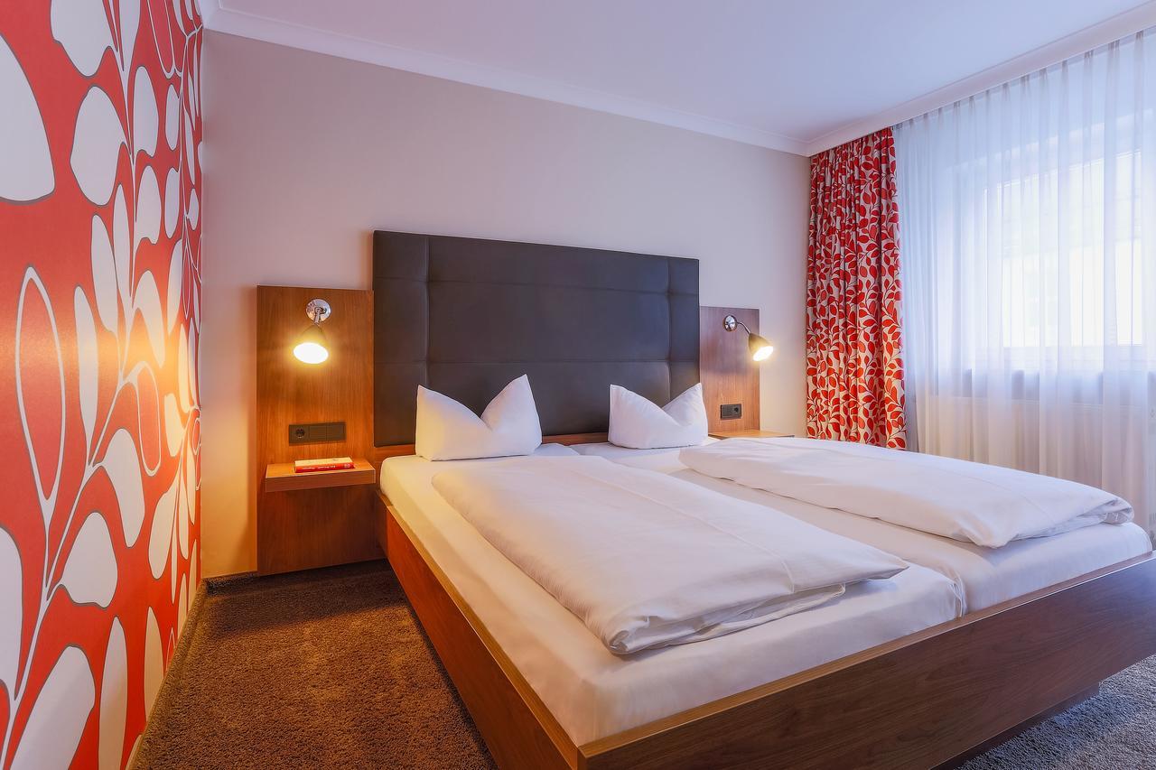 Hotel - Restaurant Erich Roediger Bad Staffelstein Extérieur photo