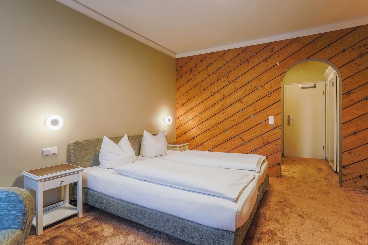 Hotel - Restaurant Erich Roediger Bad Staffelstein Extérieur photo